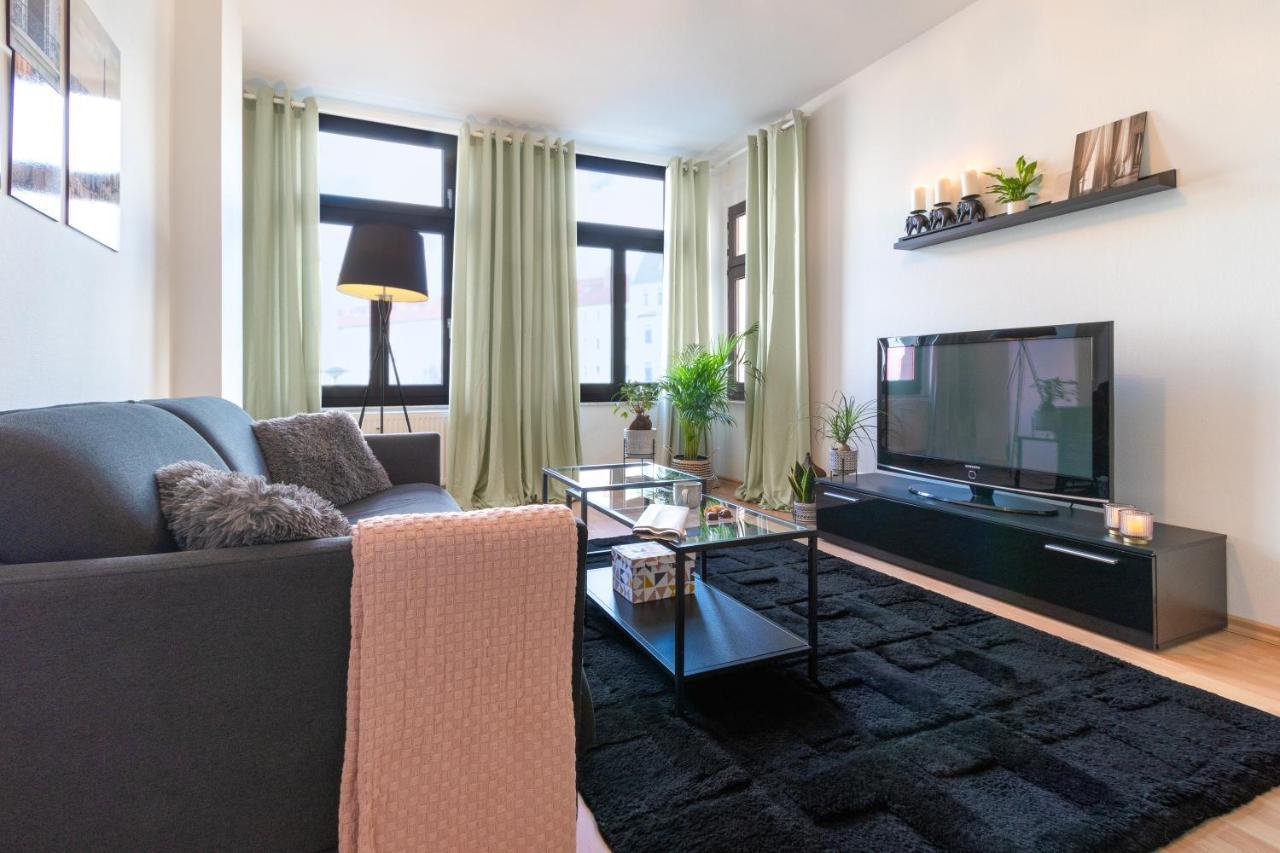 Ruhige Wohnung In Zentraler Lage - Quiet Flat In A Central Location Magdeburg Exterior foto